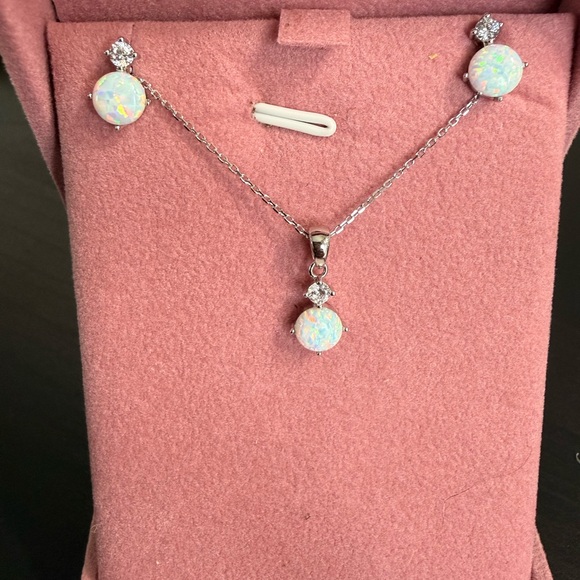 Solid 925 Sterling Silver Opal Earrings & Pendant Set - Picture 1 of 9